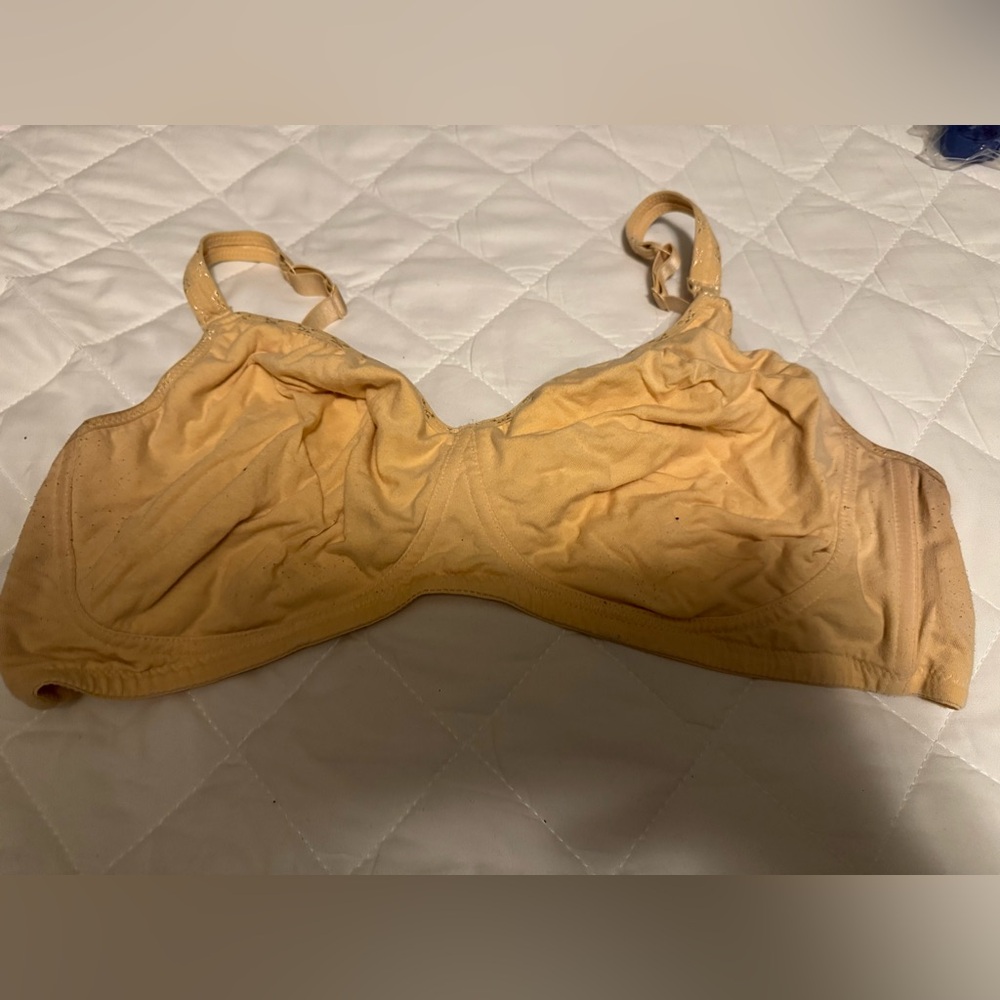 QT Intimates Nursing Bra Size 44C